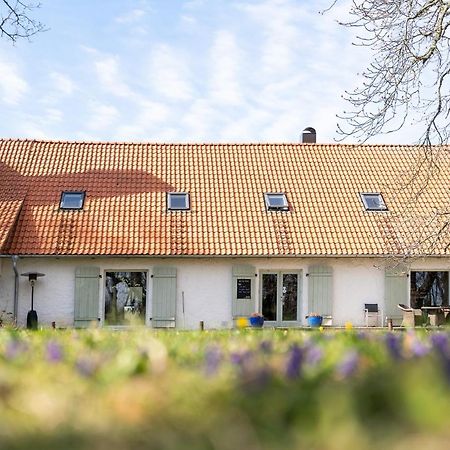 Dagen Haus Guesthouse Orjaku Экстерьер фото