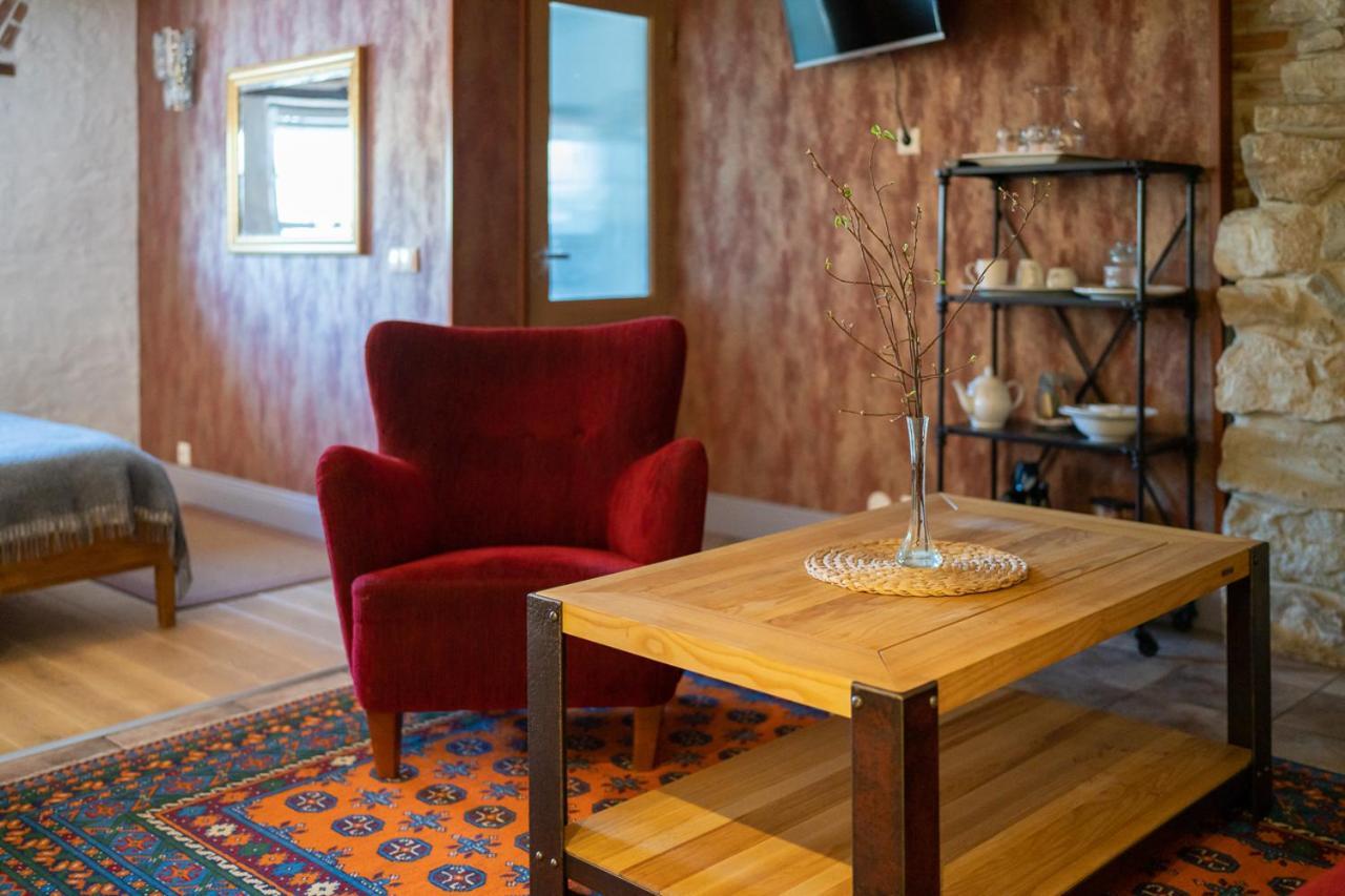 Dagen Haus Guesthouse Orjaku Экстерьер фото