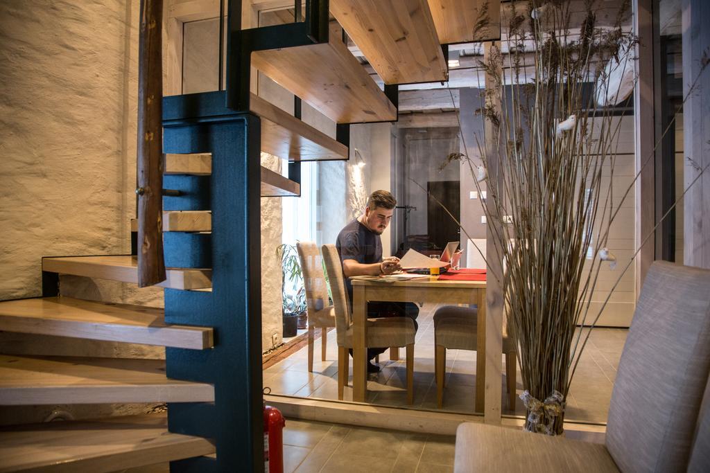 Dagen Haus Guesthouse Orjaku Экстерьер фото